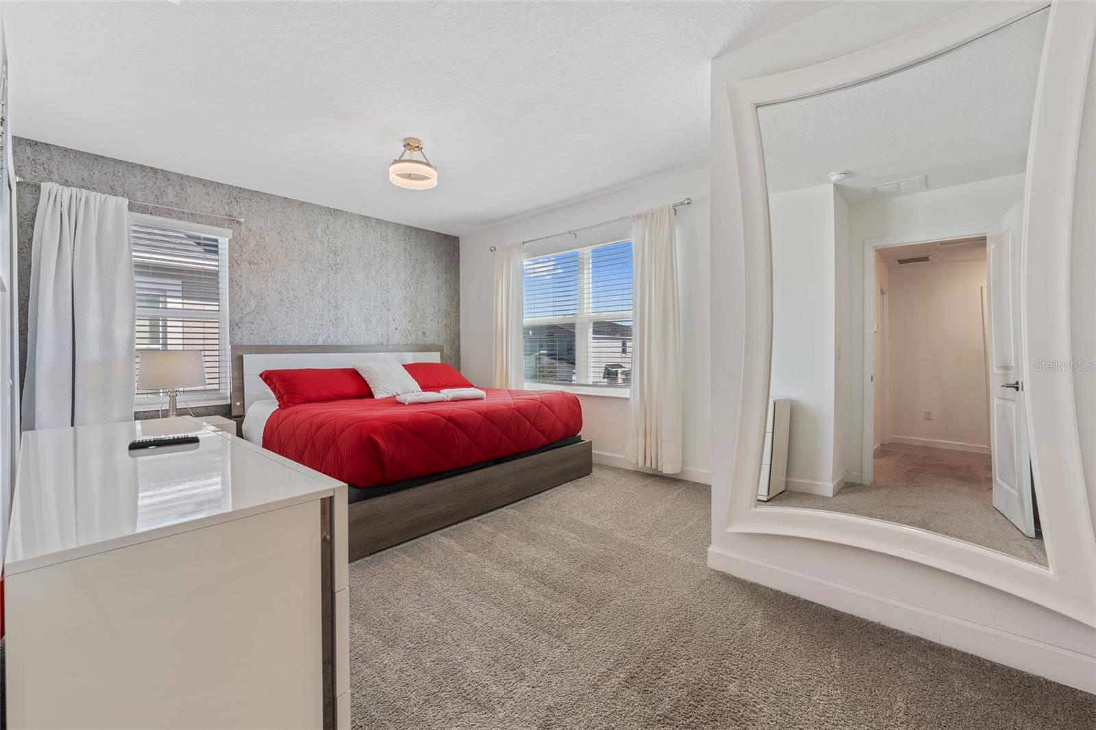 Image 21 of 39 For 1070 Splash Shot Place