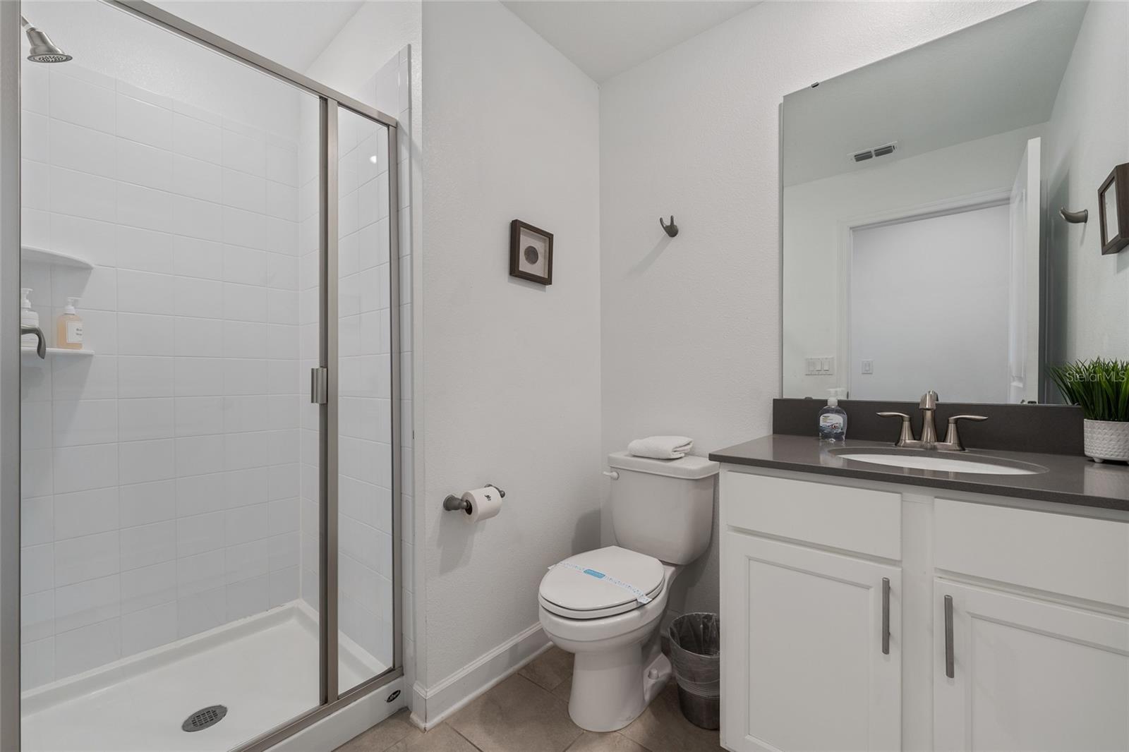 Image 24 of 39 For 1070 Splash Shot Place