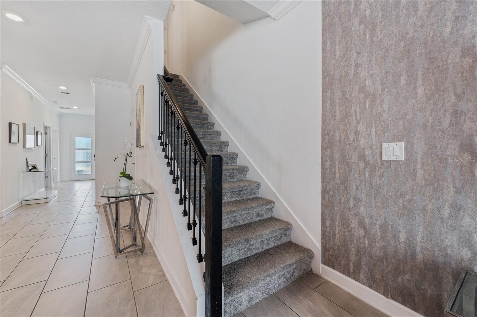 Image 29 of 39 For 1070 Splash Shot Place