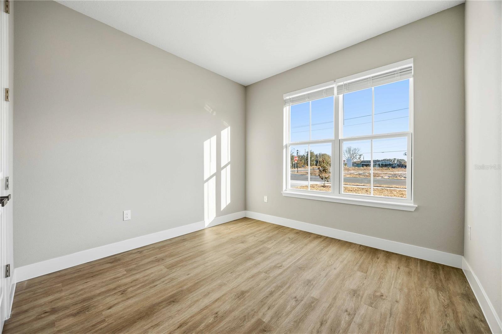 Image 24 of 30 For 2145 River Hawk Loop