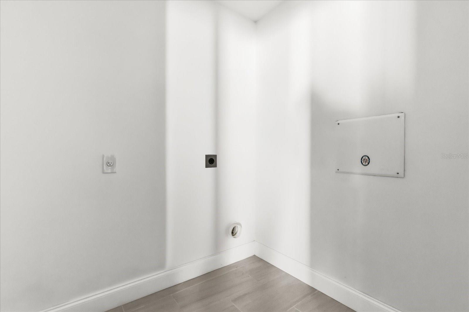 Image 11 of 34 For 15663 Durango Circle