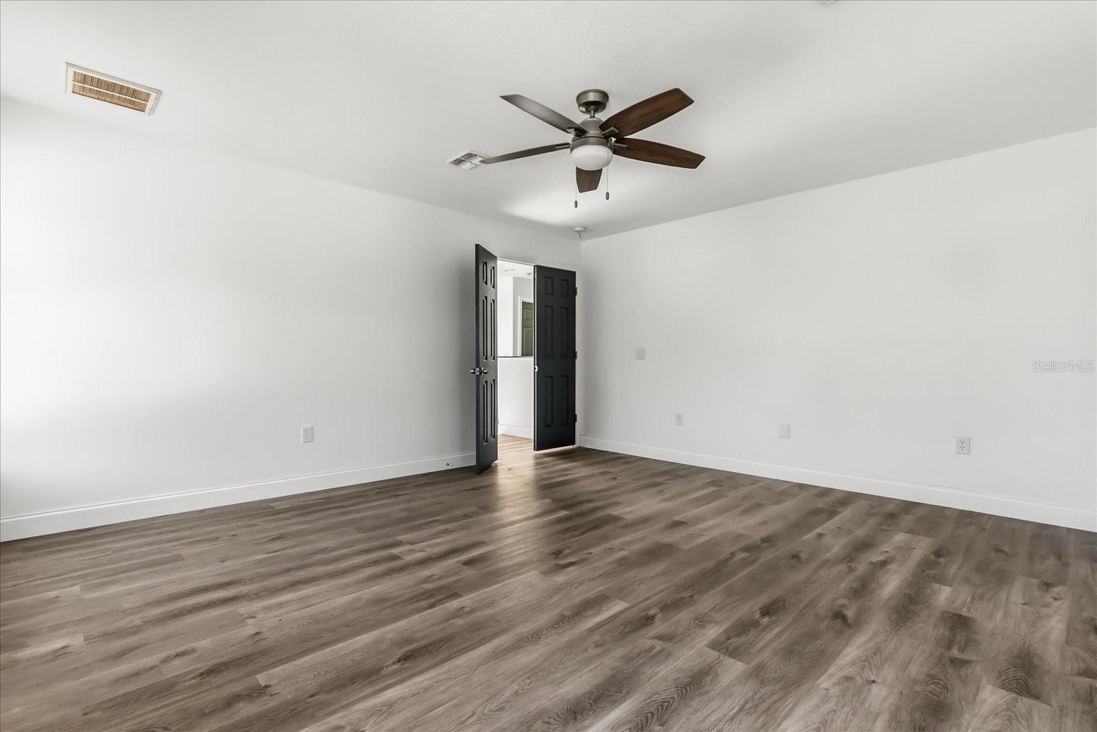 Image 20 of 34 For 15663 Durango Circle