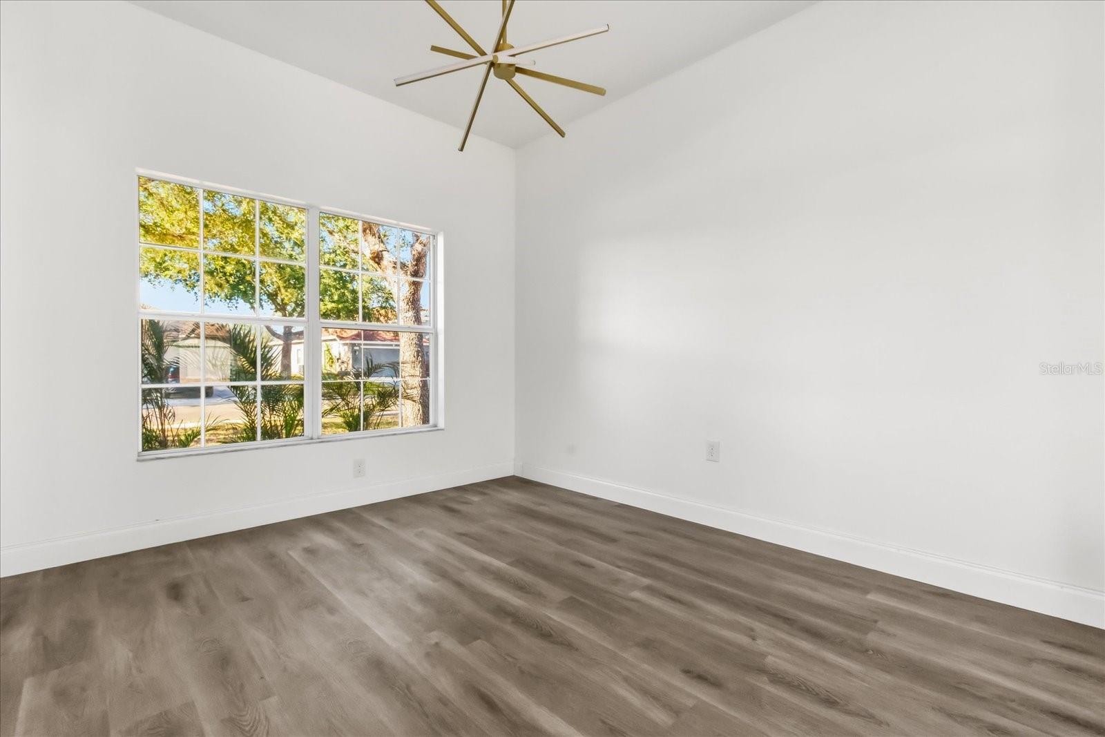 Image 5 of 34 For 15663 Durango Circle