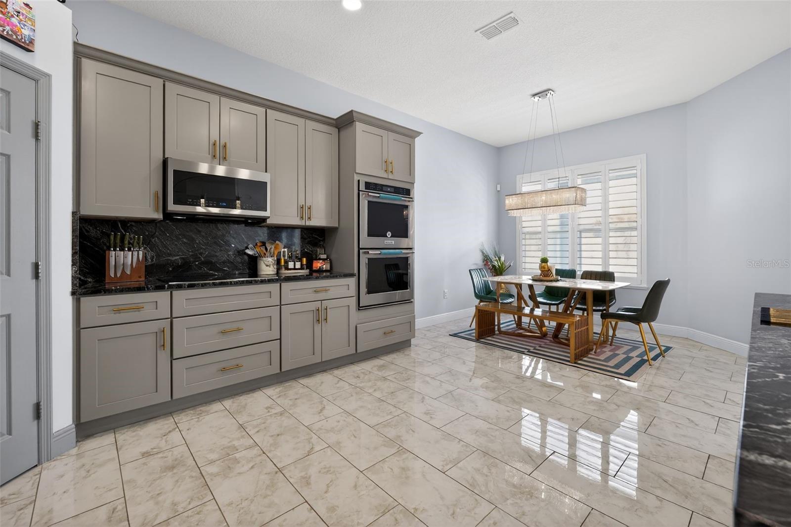 Image 15 of 44 For 14950 Braywood Trail