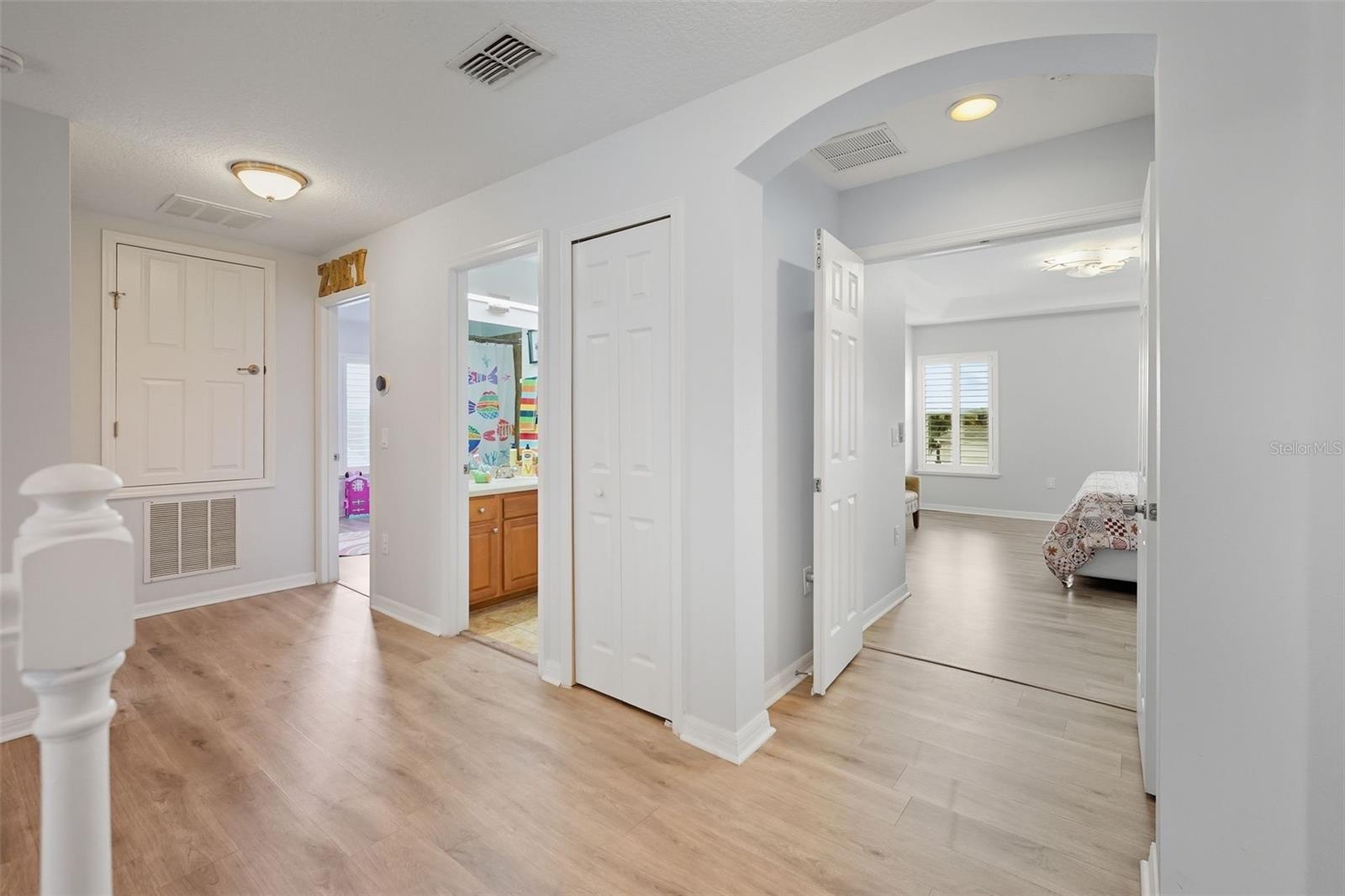 Image 23 of 44 For 14950 Braywood Trail