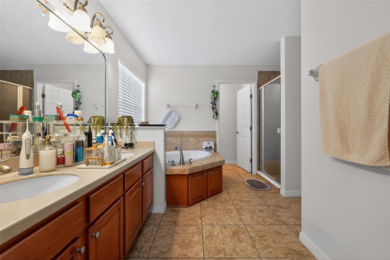 Image 30 of 44 For 14950 Braywood Trail