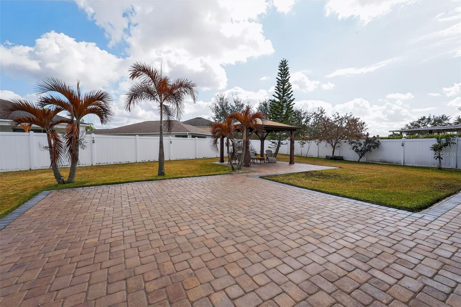 Image 35 of 44 For 14950 Braywood Trail