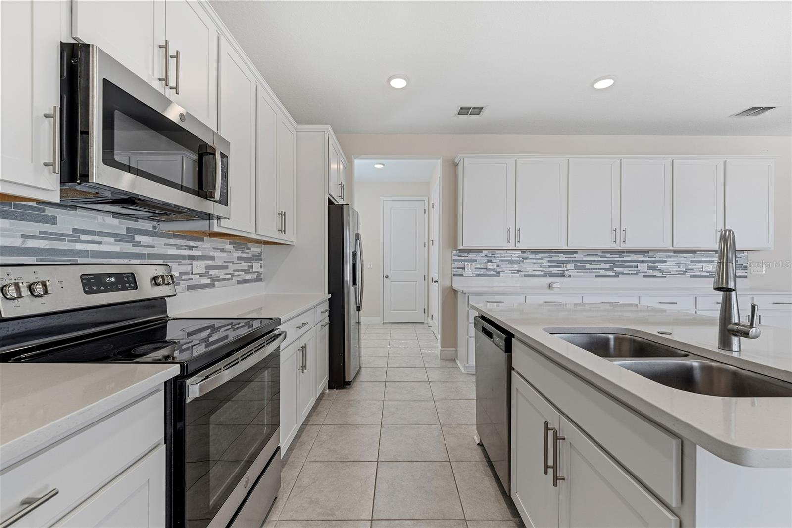 Image 22 of 52 For 1023 Sugarwood Street