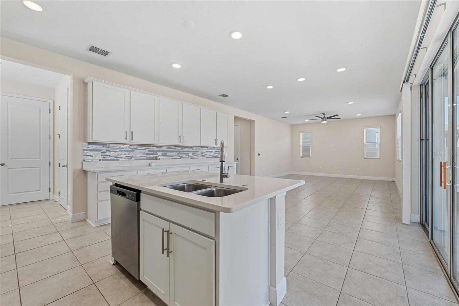 Image 23 of 52 For 1023 Sugarwood Street