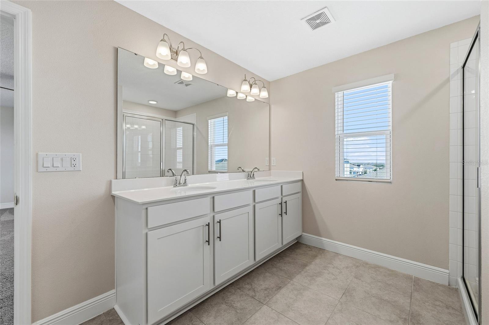 Image 33 of 52 For 1023 Sugarwood Street