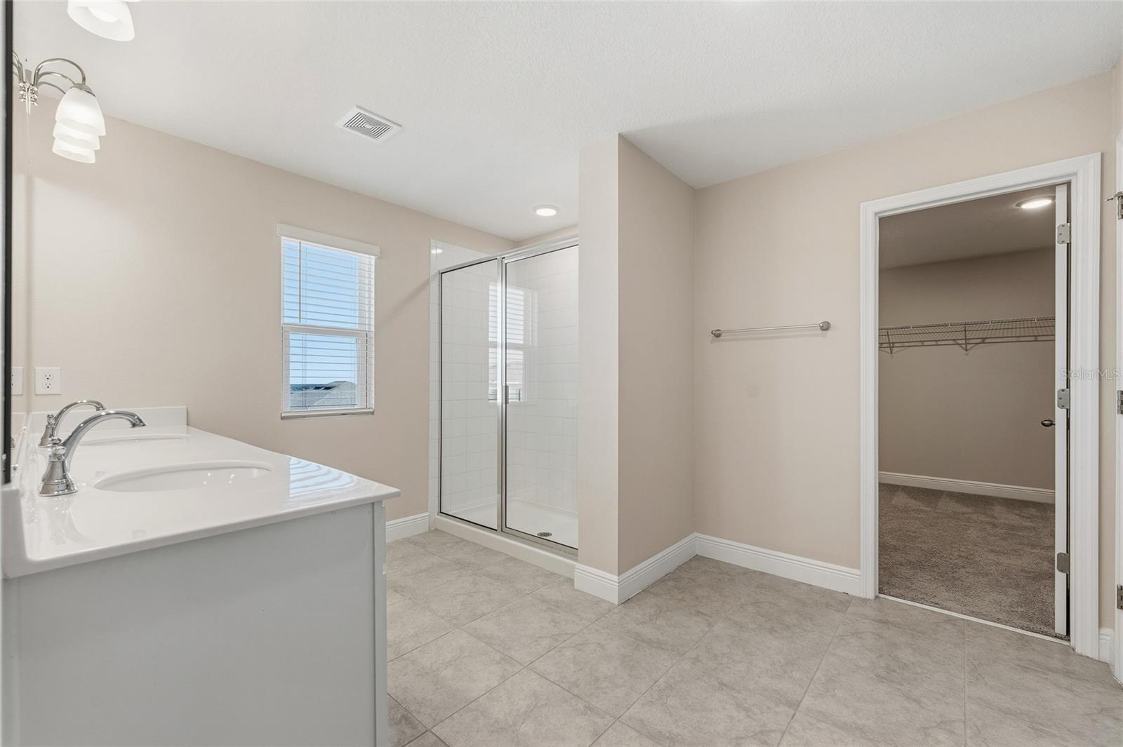 Image 34 of 52 For 1023 Sugarwood Street