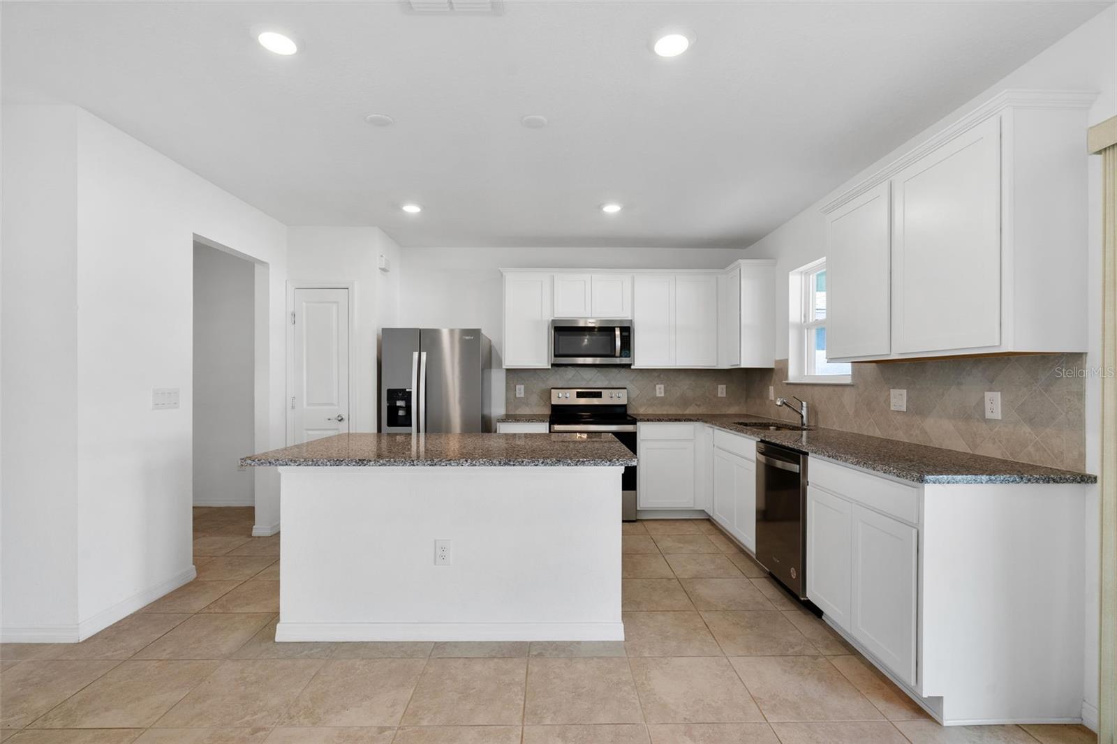 Image 14 of 58 For 9644 Summers Cay Circle