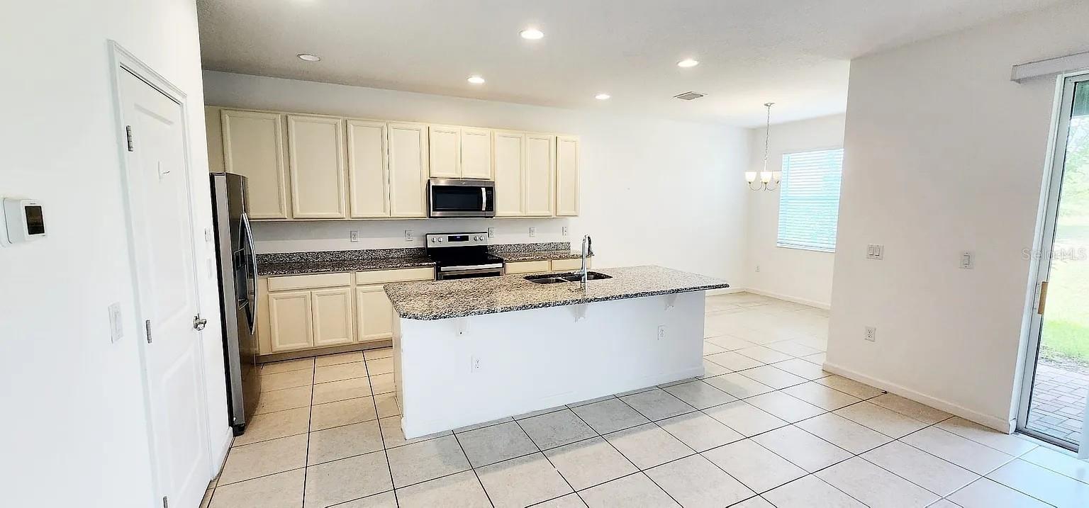 Image 4 of 16 For 221 Trinity Ridge Circle