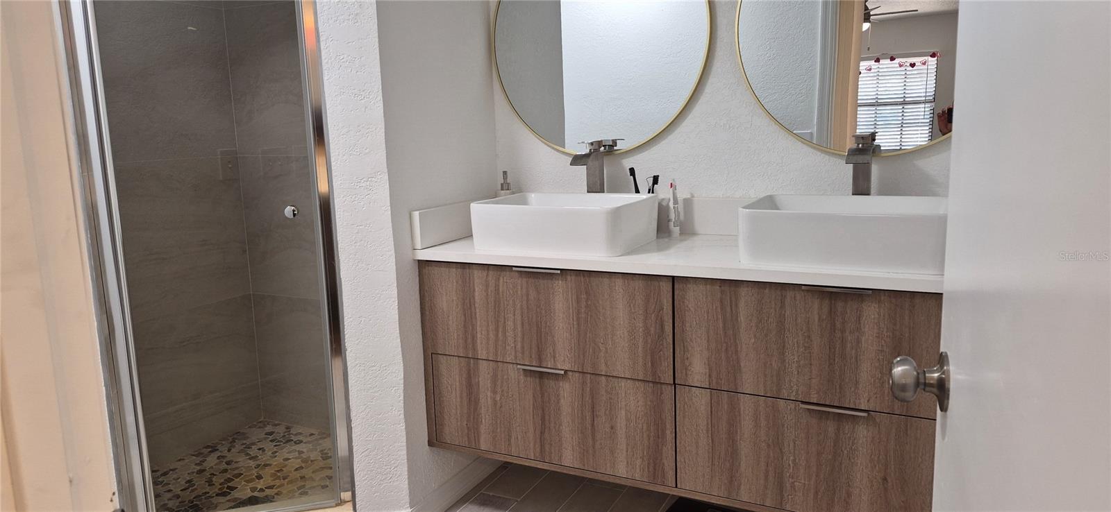 Image 19 of 21 For 2770 Windsong Lane