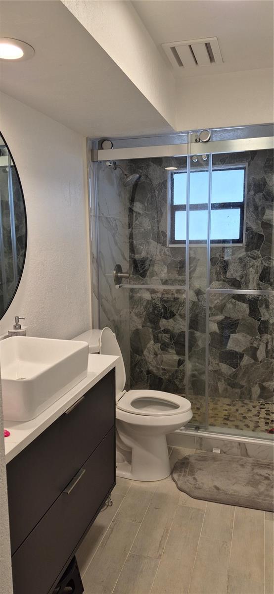 Image 20 of 21 For 2770 Windsong Lane