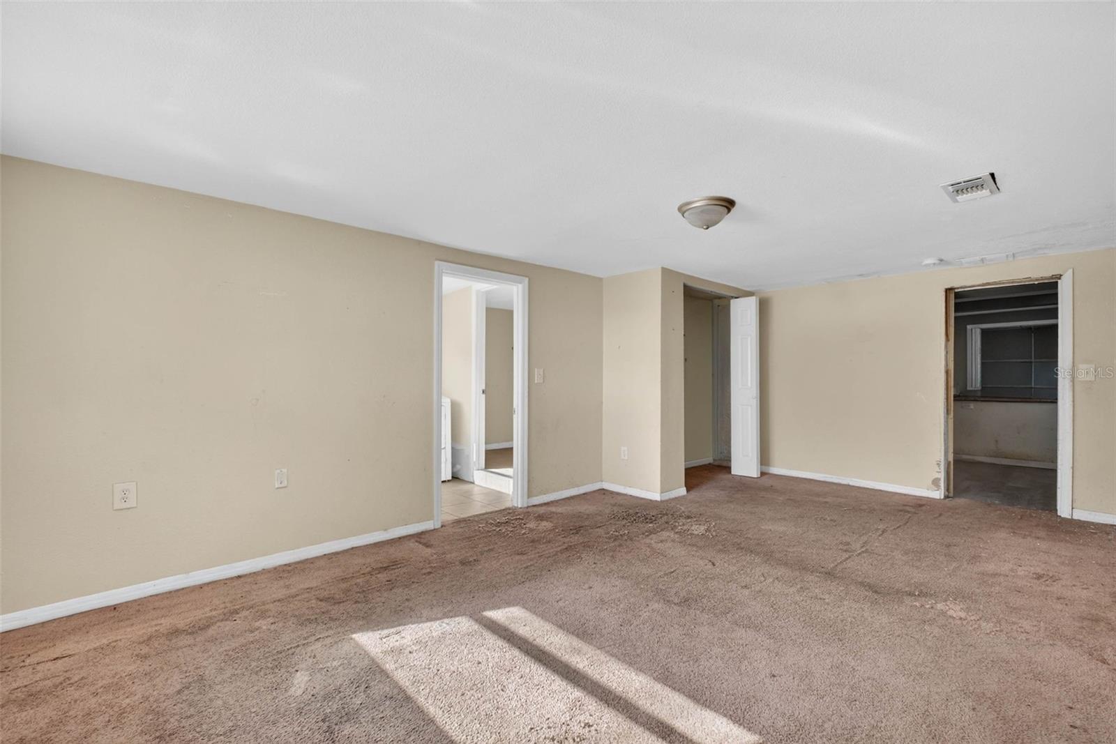 Image 9 of 27 For 842 Channing Road