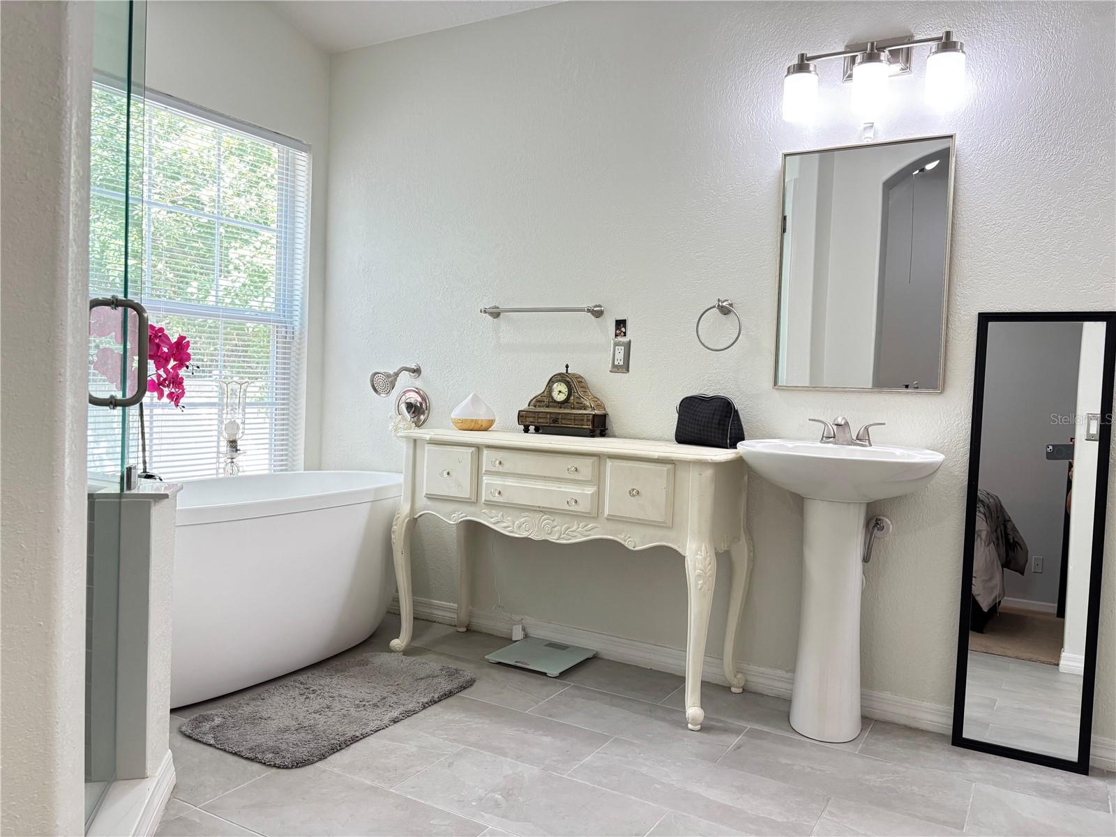 Image 11 of 52 For 2346 Lily Pad Lane