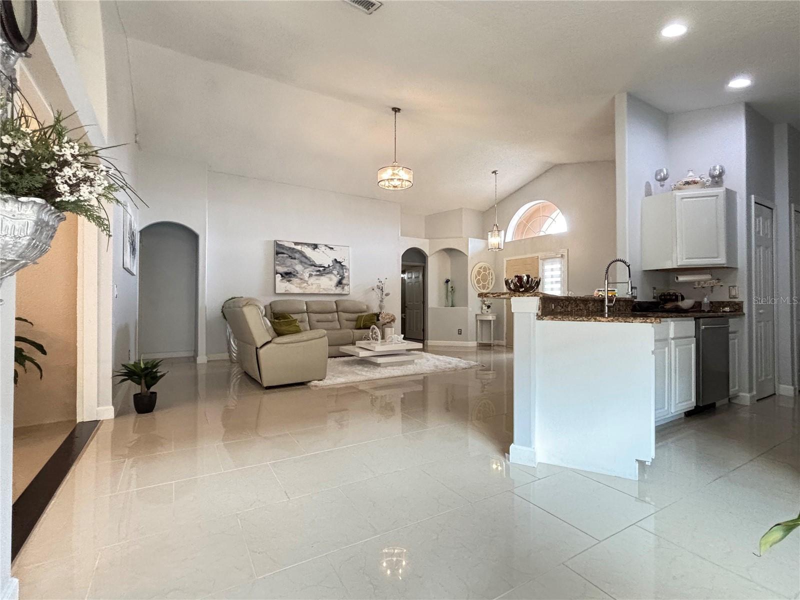 Image 5 of 52 For 2346 Lily Pad Lane