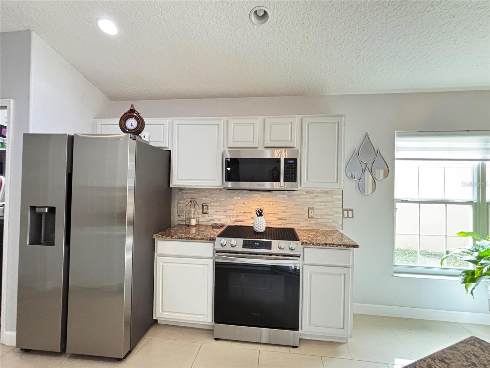 Image 6 of 52 For 2346 Lily Pad Lane