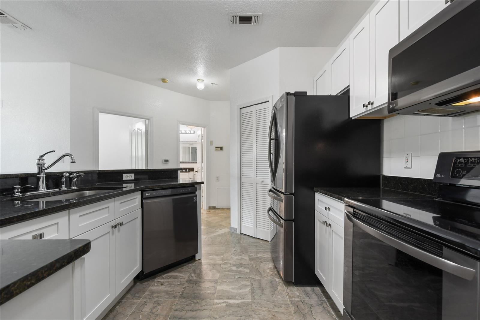 Image 19 of 45 For 8817 Dunes Court 102