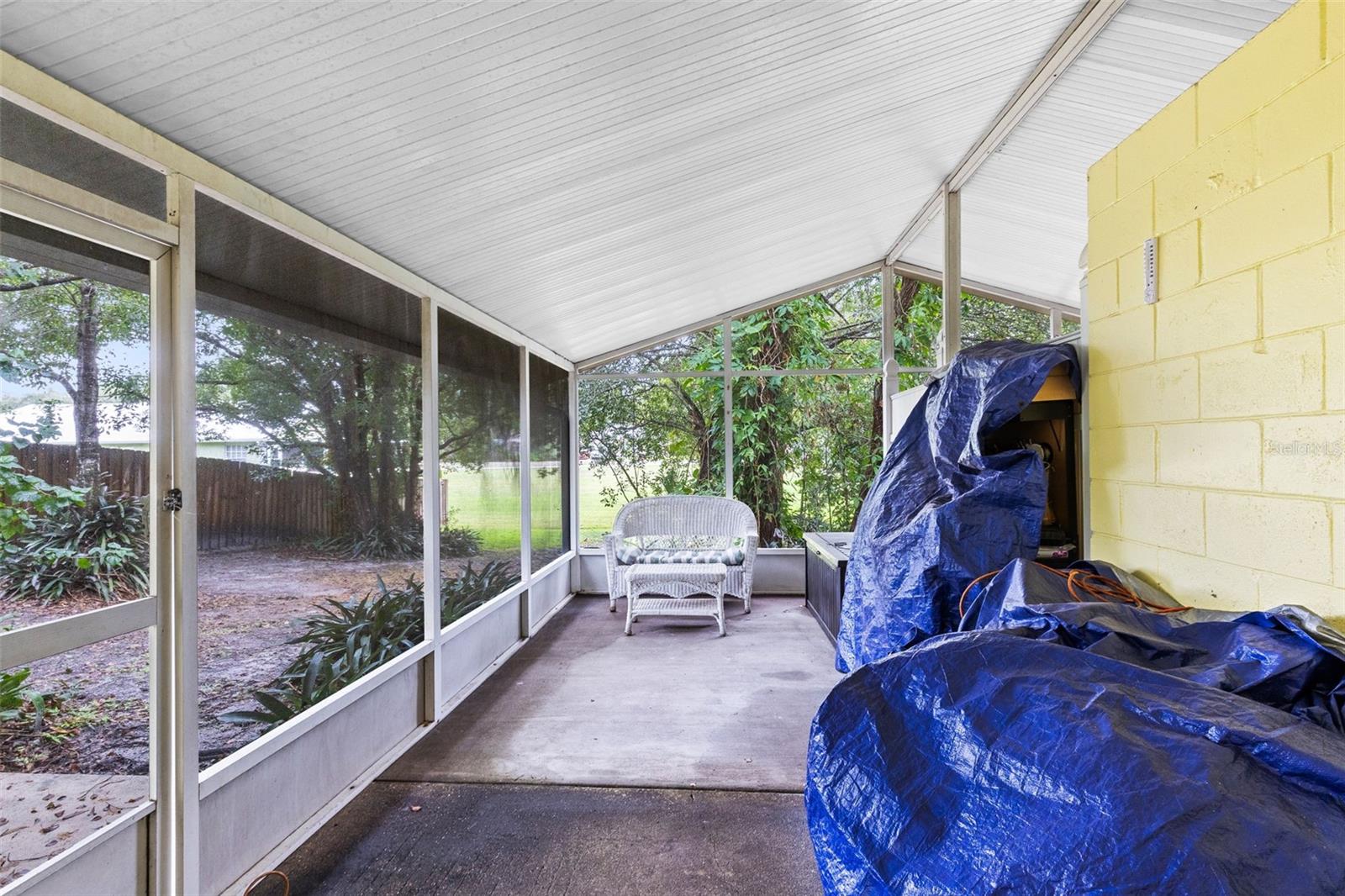 Image 11 of 32 For 607-609 California Avenue