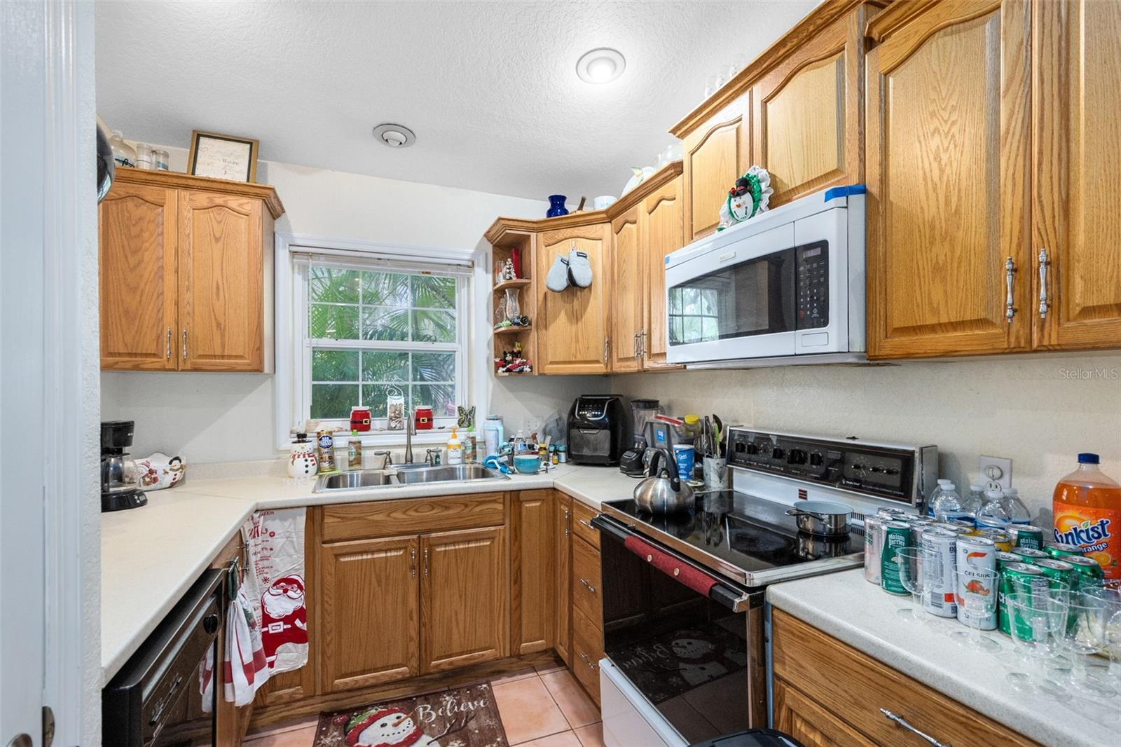 Image 16 of 32 For 607-609 California Avenue