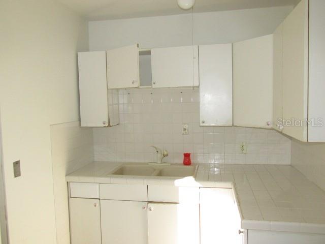 Image 11 of 18 For 7651 Rio Pinar Lakes Boulevard