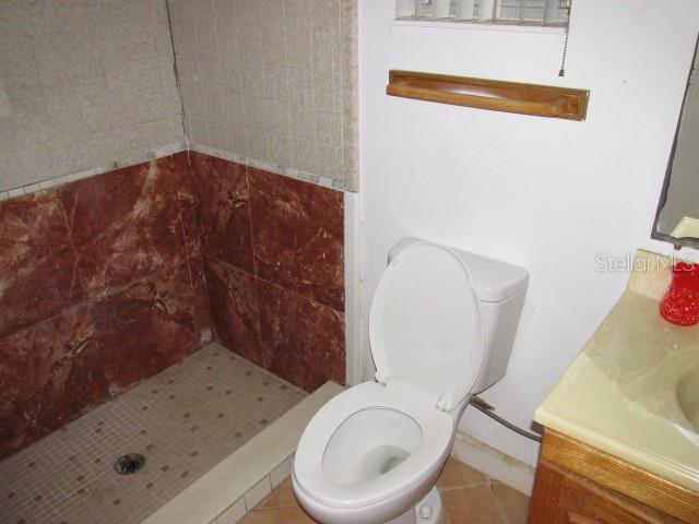 Image 6 of 18 For 7651 Rio Pinar Lakes Boulevard