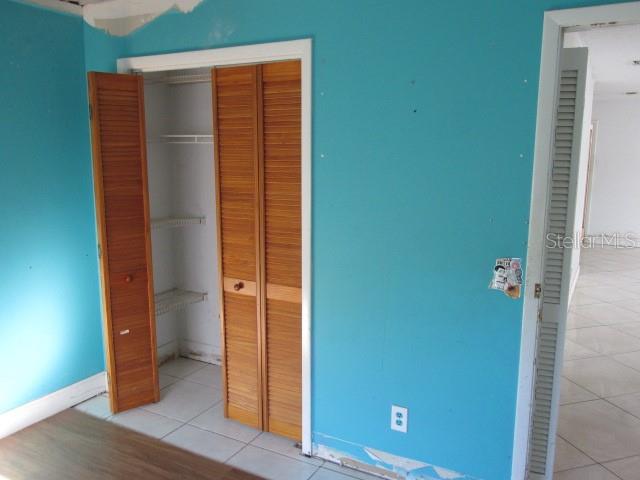 Image 7 of 18 For 7651 Rio Pinar Lakes Boulevard