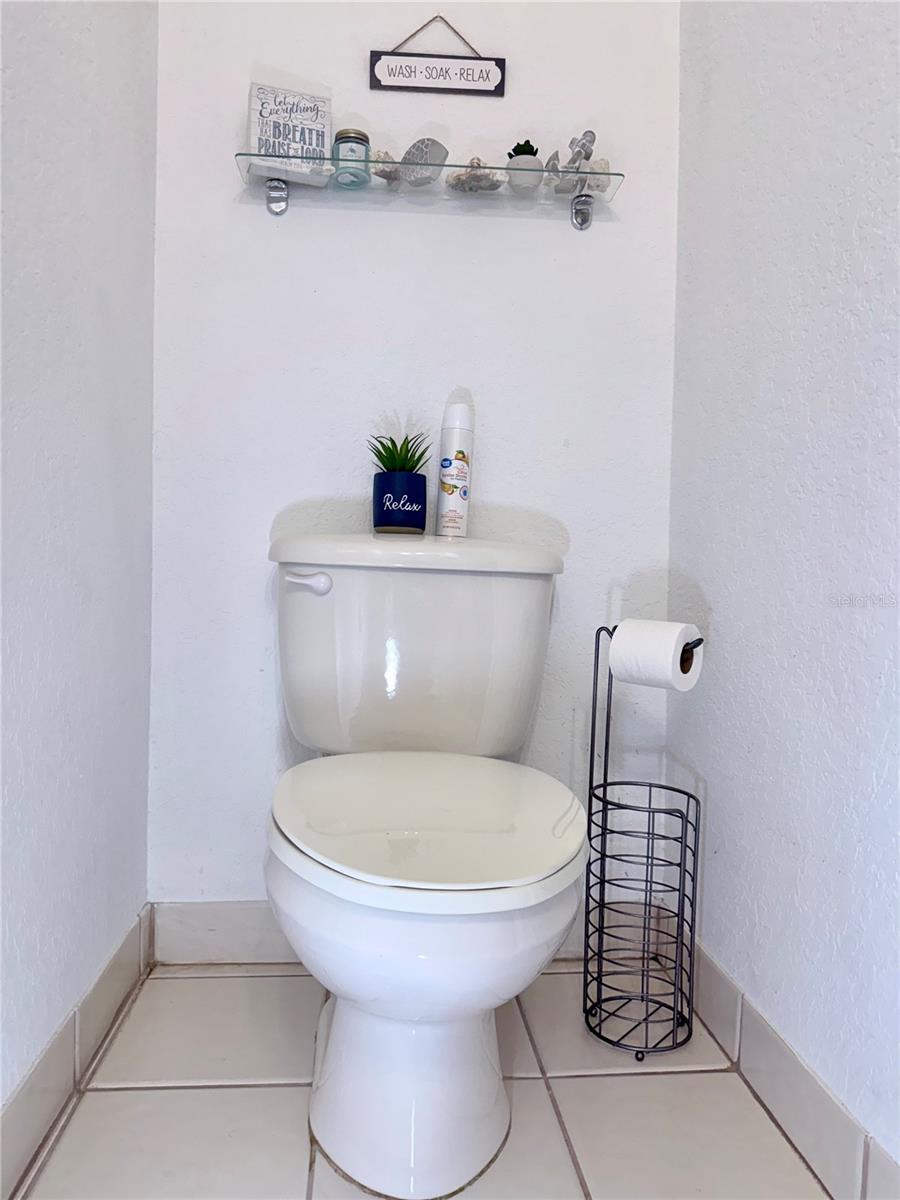 Listing photo id 6 for 3483 Allegra Circle