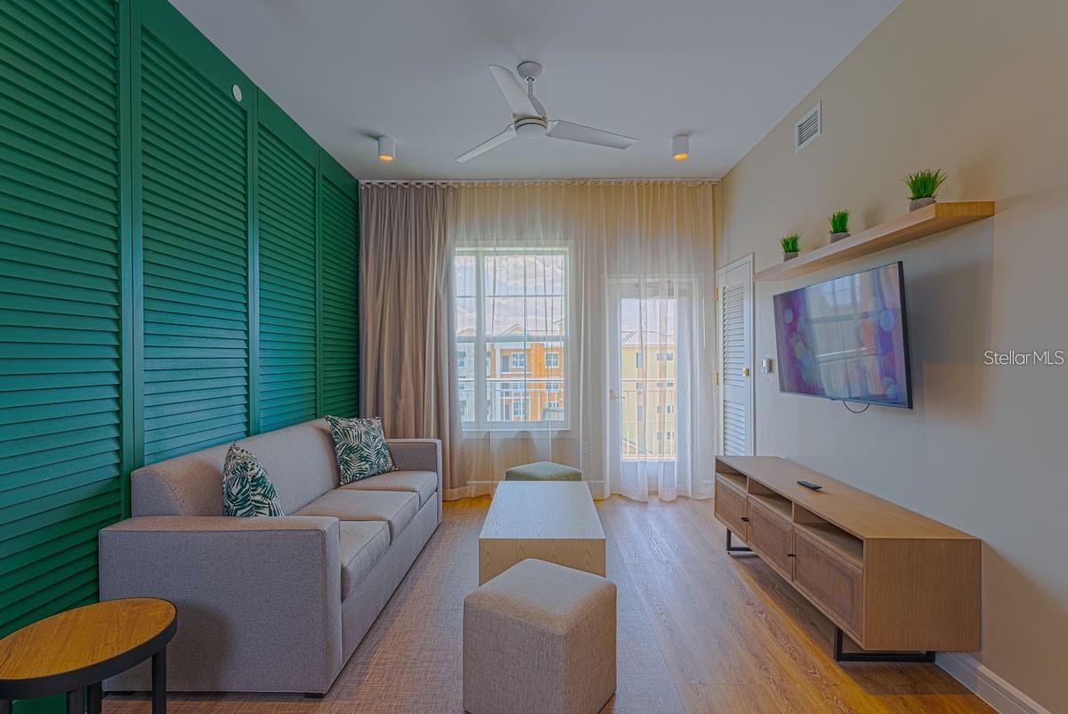 Image 4 of 31 For 3151 Sunset Walk Drive 518