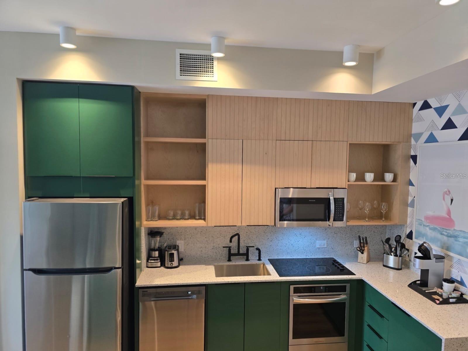 Image 5 of 31 For 3151 Sunset Walk Drive 518