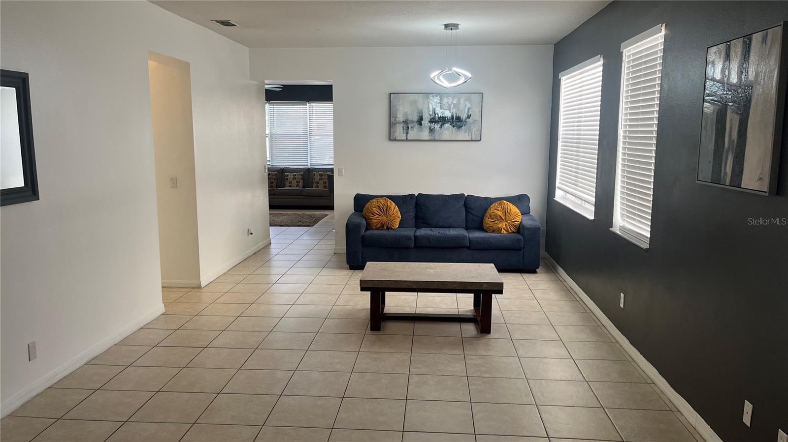 Image 2 of 8 For 435 Kettering