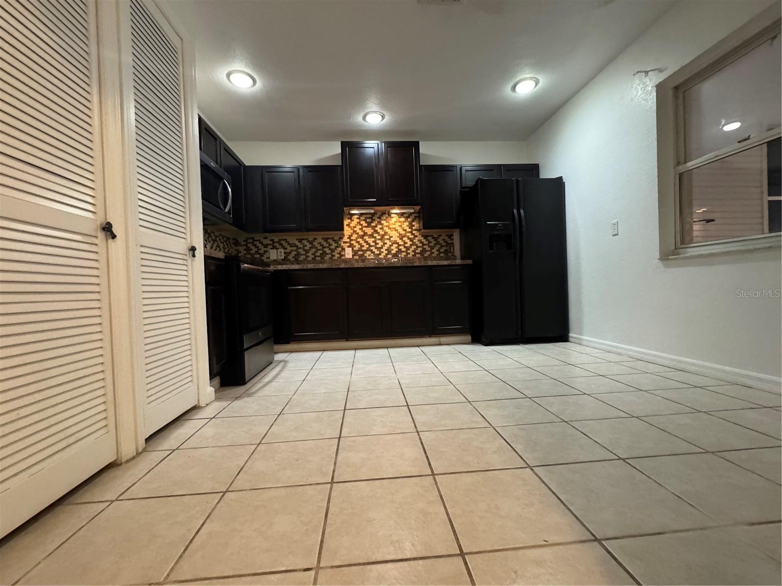 Image 13 of 27 For 3575 Michigan Avenue