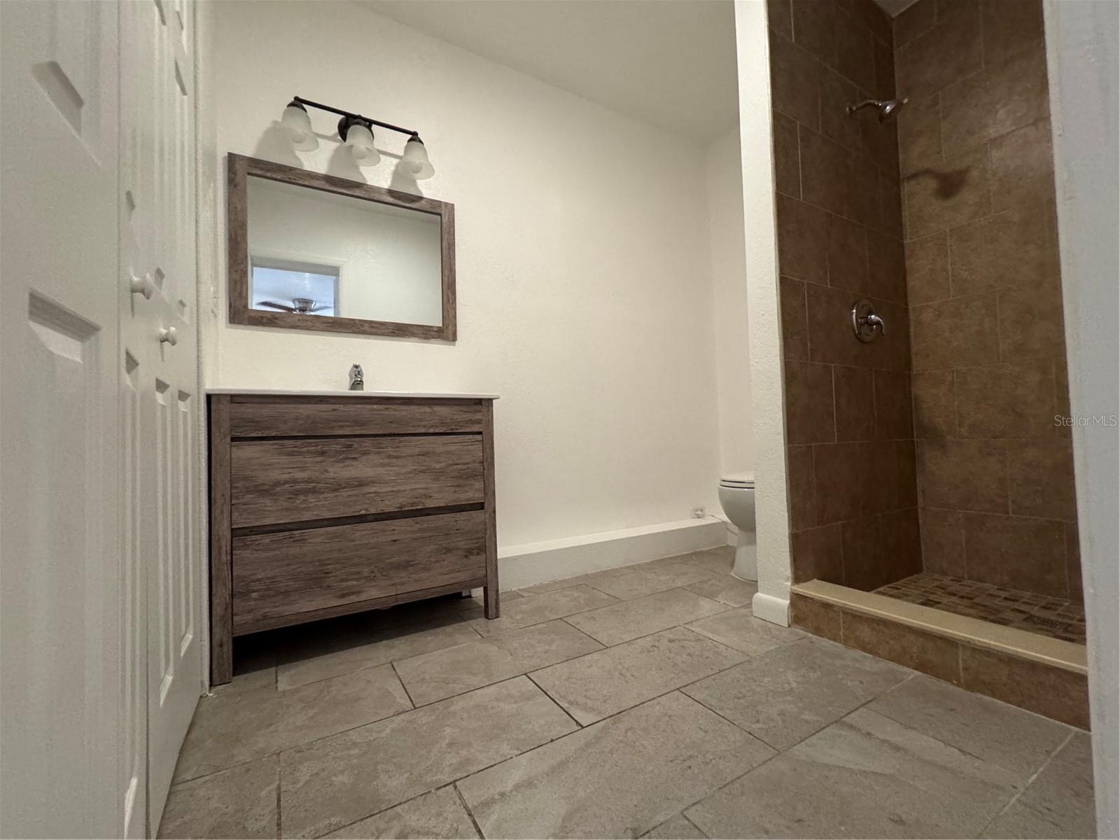 Image 15 of 27 For 3575 Michigan Avenue