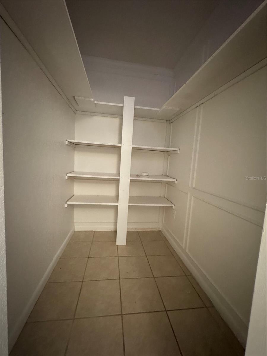 Image 24 of 27 For 3575 Michigan Avenue