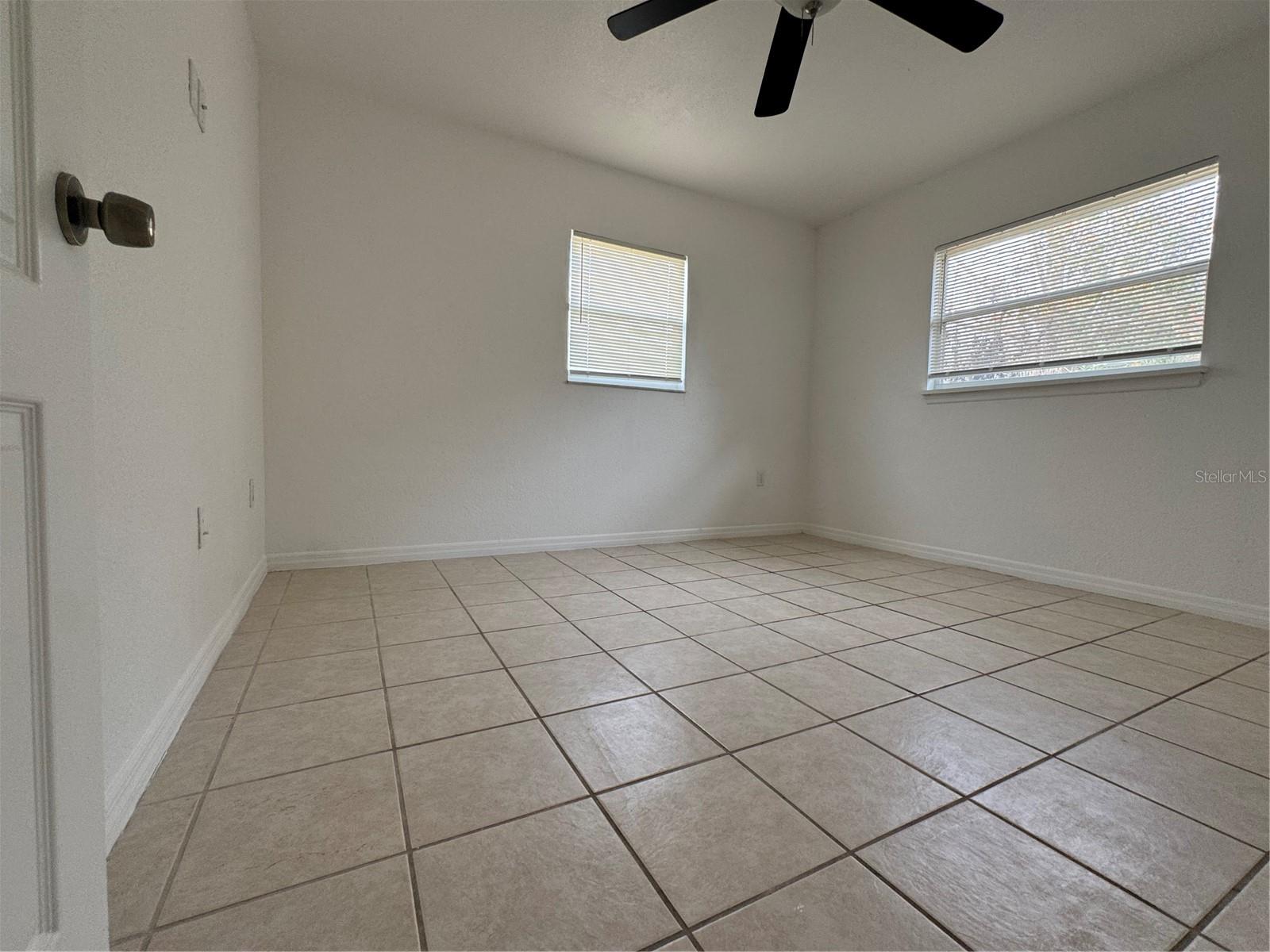 Image 26 of 27 For 3575 Michigan Avenue