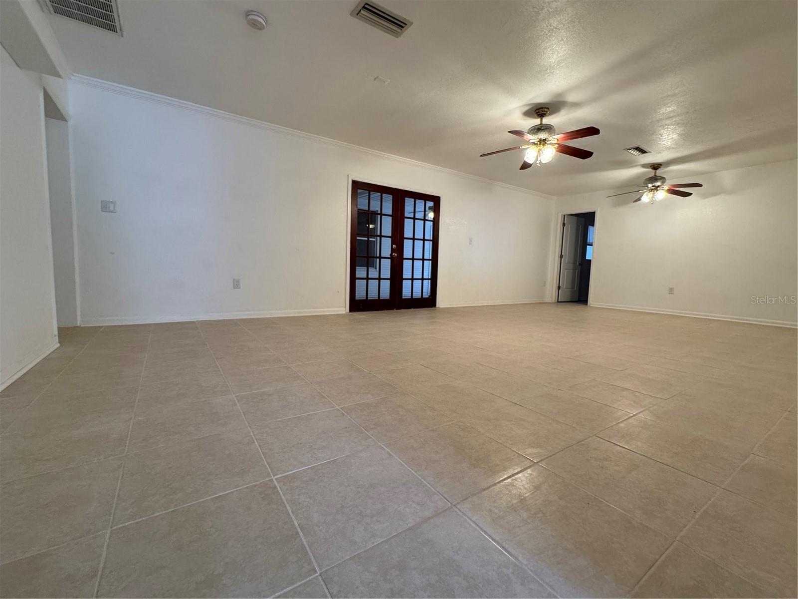 Image 9 of 27 For 3575 Michigan Avenue