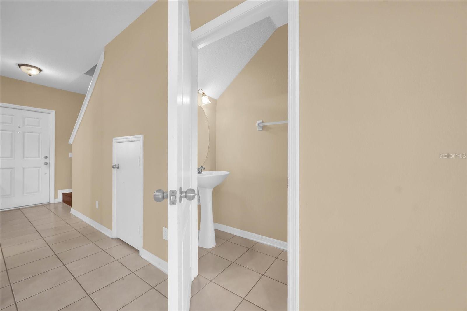 Listing photo id 16 for 3577 Wilshire Way Road 61