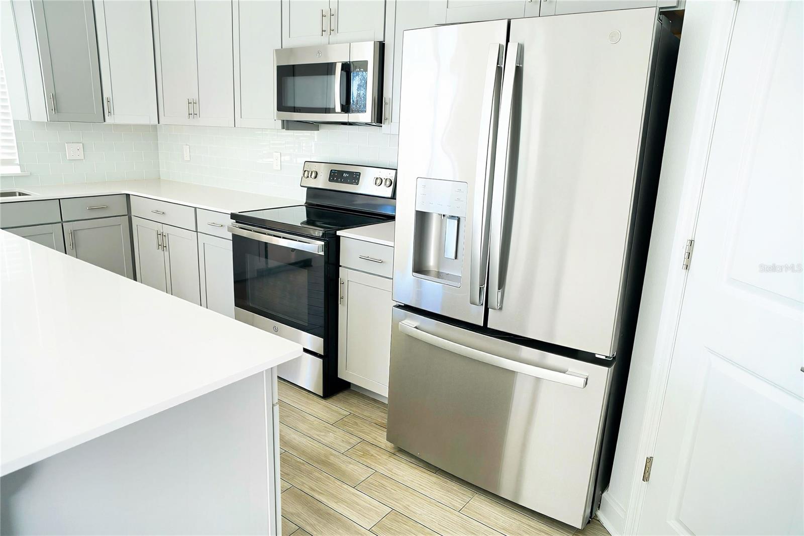 Image 8 of 12 For 3048 Ella Way