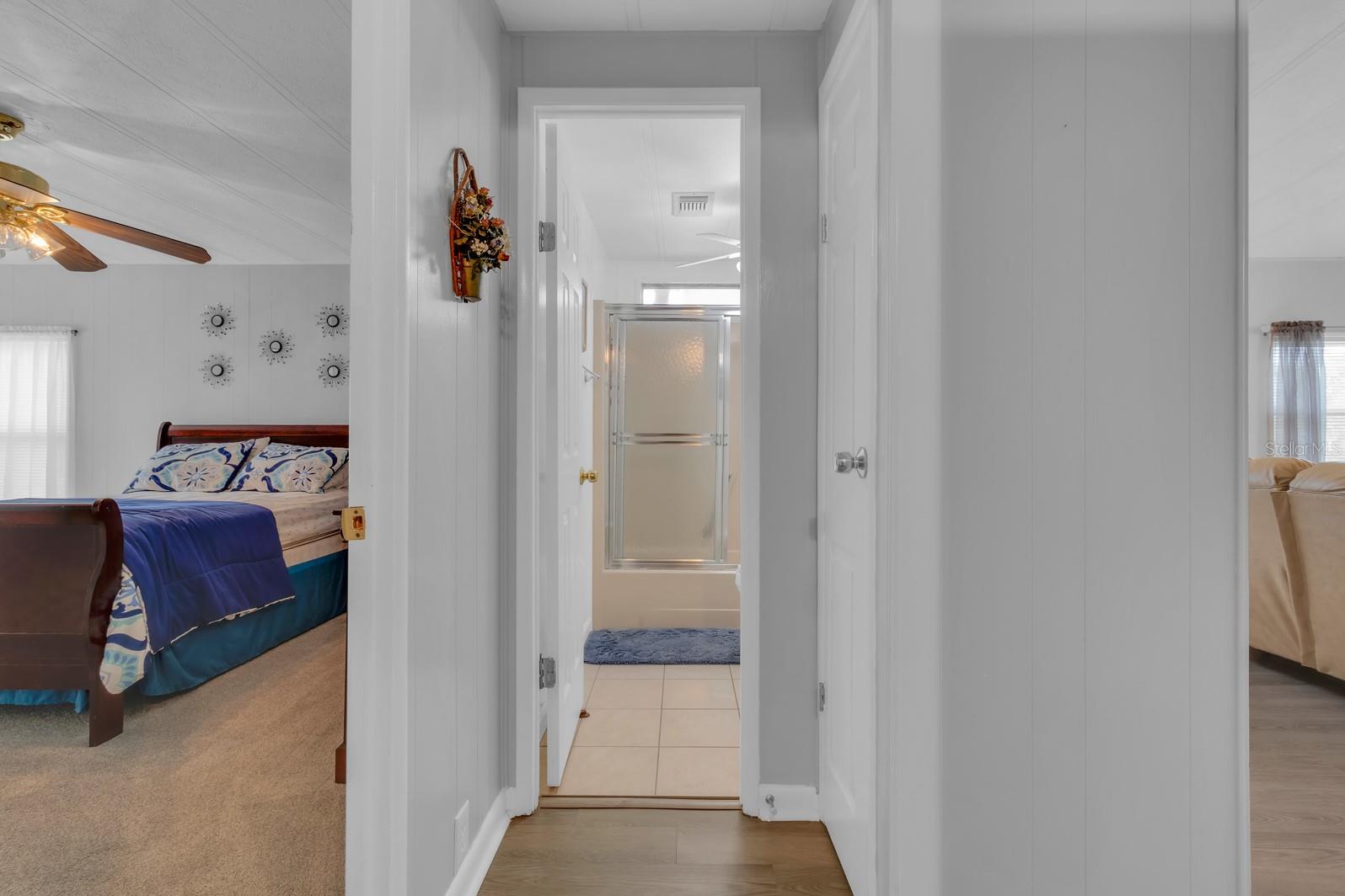 Image 21 of 45 For 1631 Foxway Drive