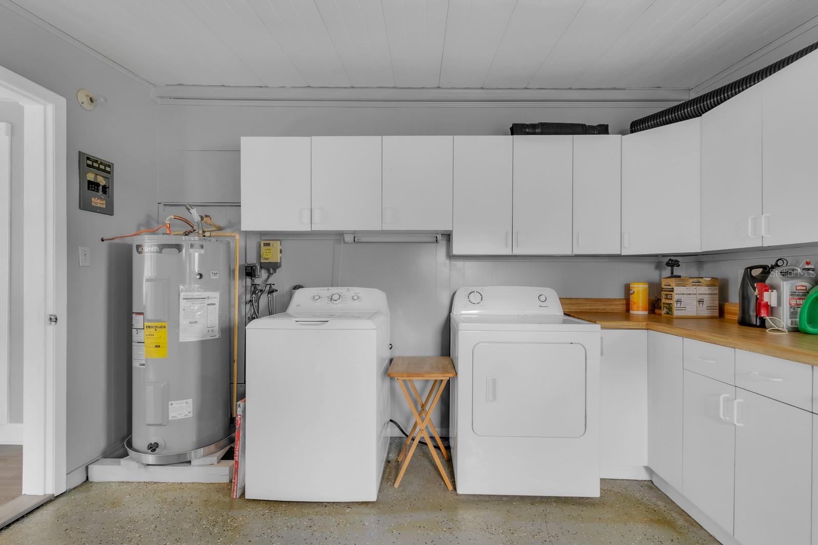 Image 26 of 45 For 1631 Foxway Drive