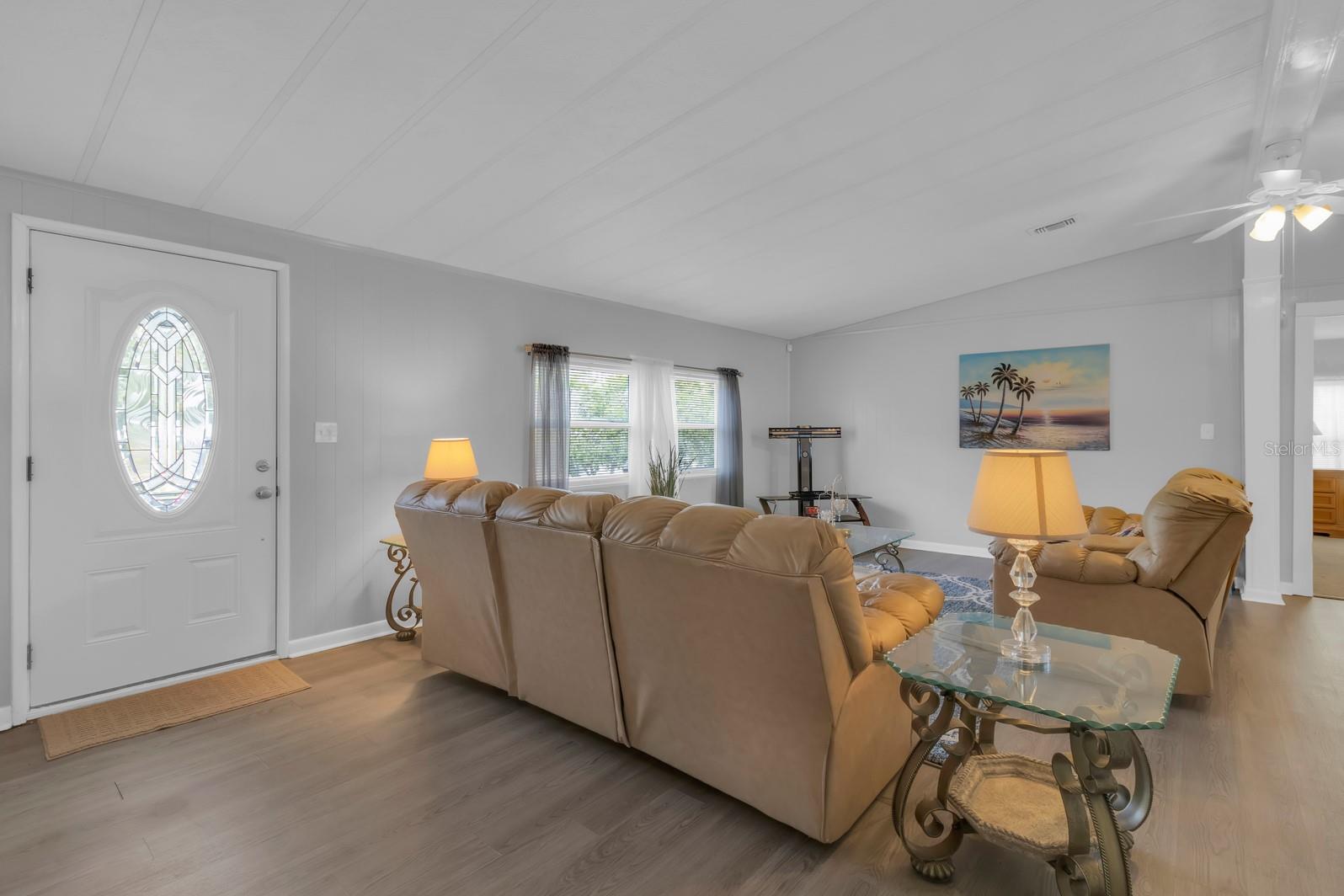 Image 4 of 45 For 1631 Foxway Drive