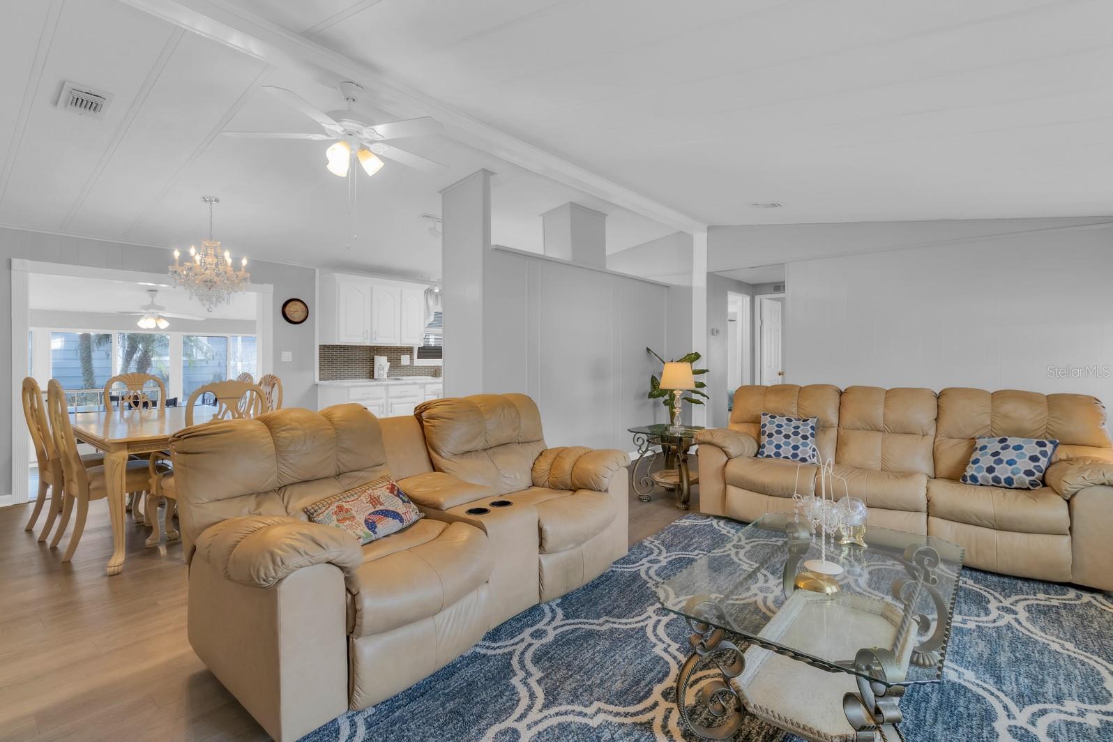 Image 5 of 45 For 1631 Foxway Drive