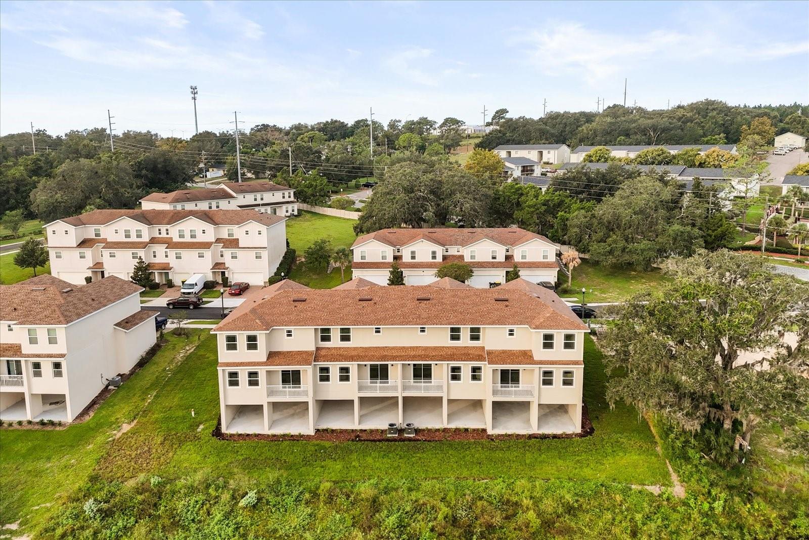 Image 27 of 28 For 925 Lakefront Village Drive