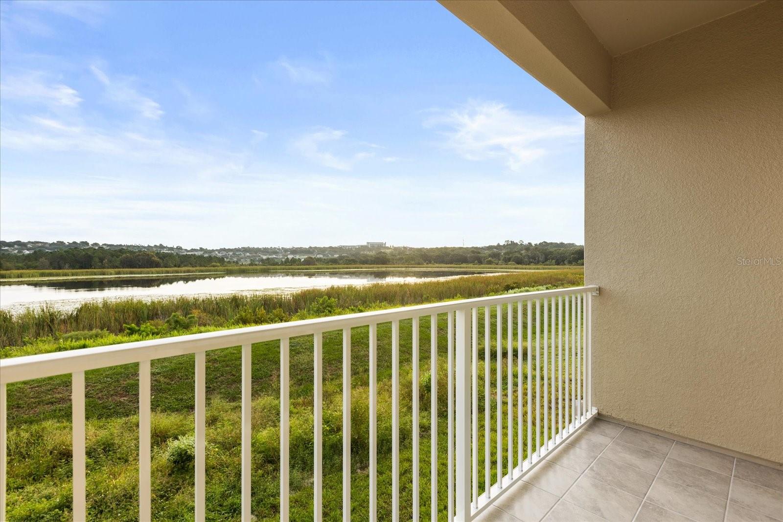 Image 3 of 28 For 925 Lakefront Village Drive