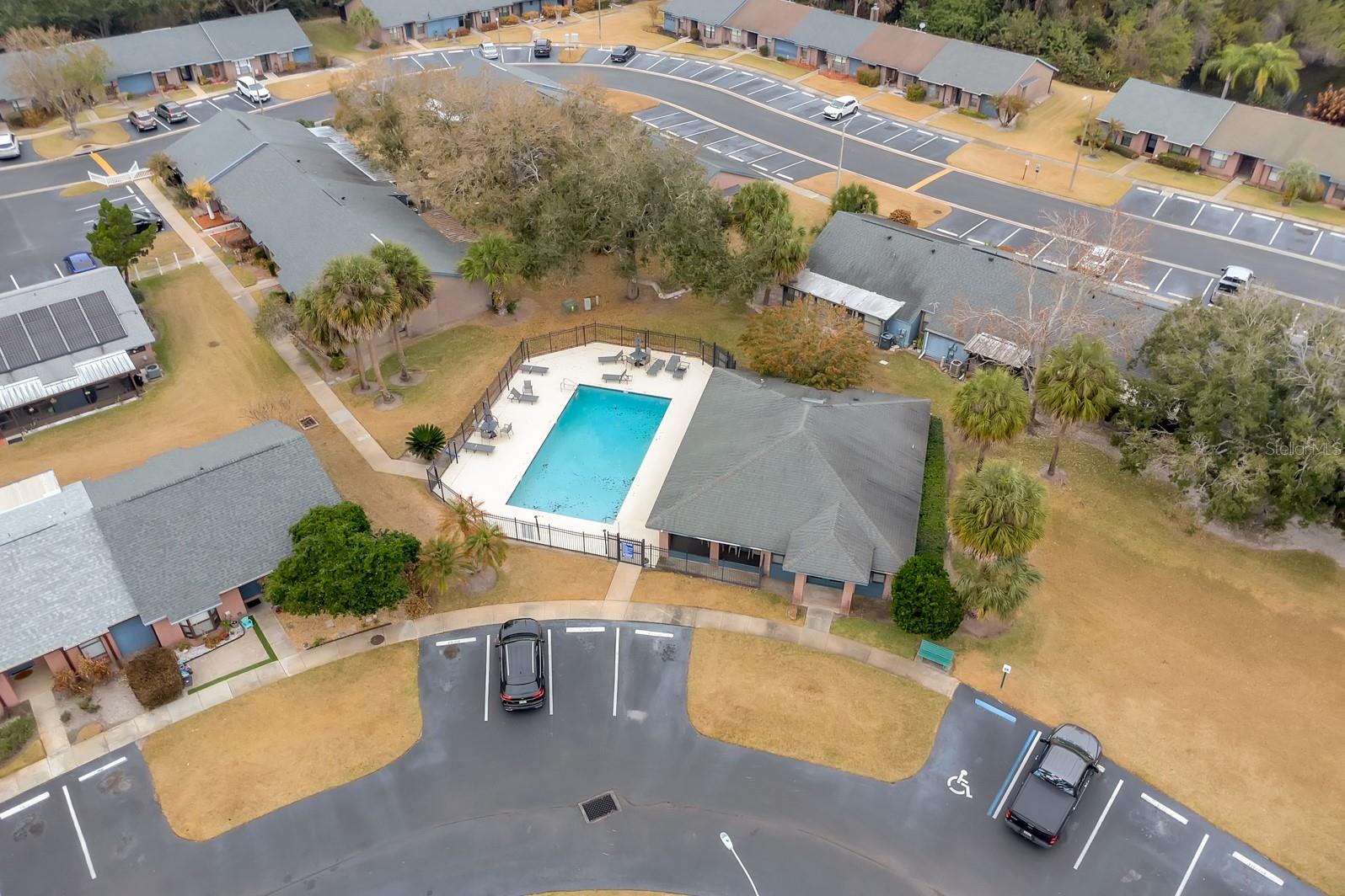 Image 10 of 38 For 2432 King Oak Court