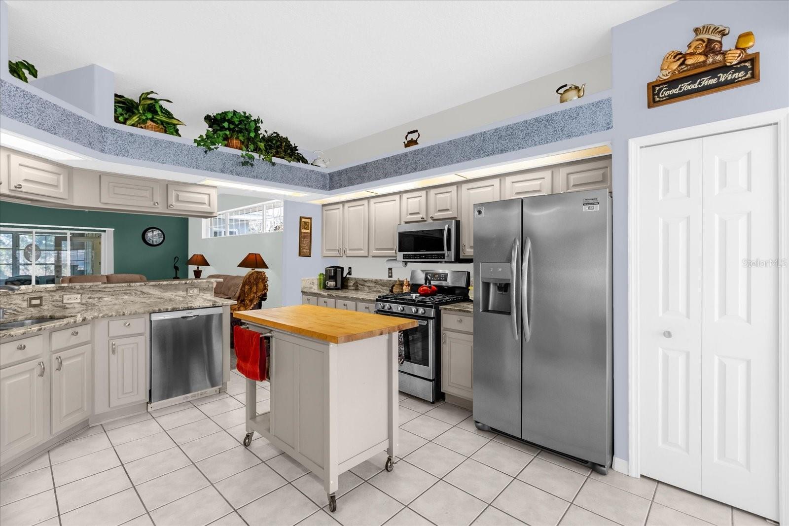 Image 5 of 48 For 4741 Inverness Drive