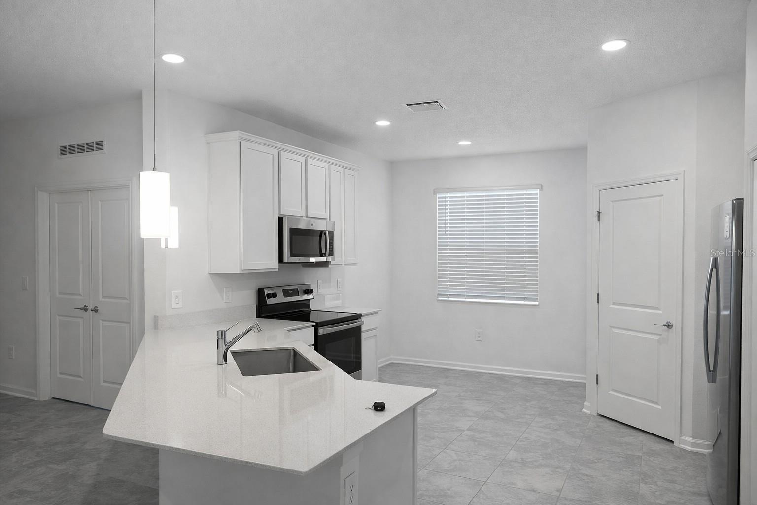 Image 5 of 24 For 4086 Gooseberry Trail