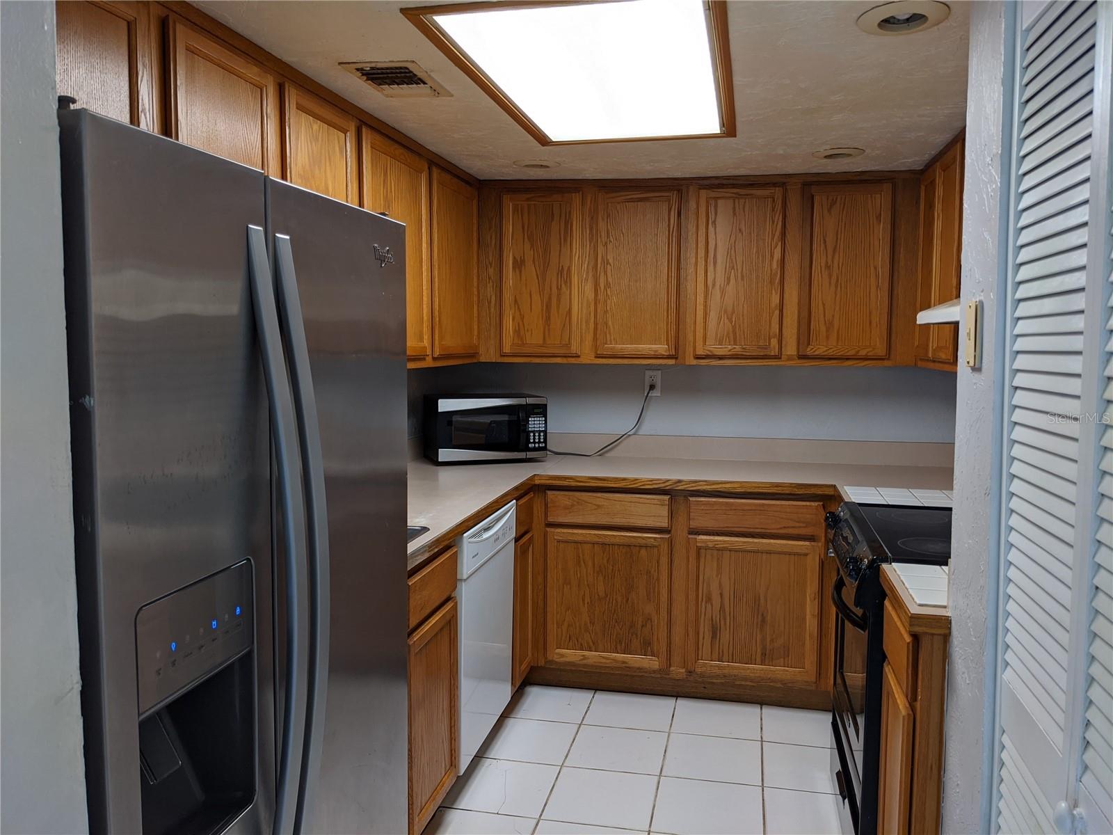 Image 14 of 25 For 200 Maitland Avenue 11